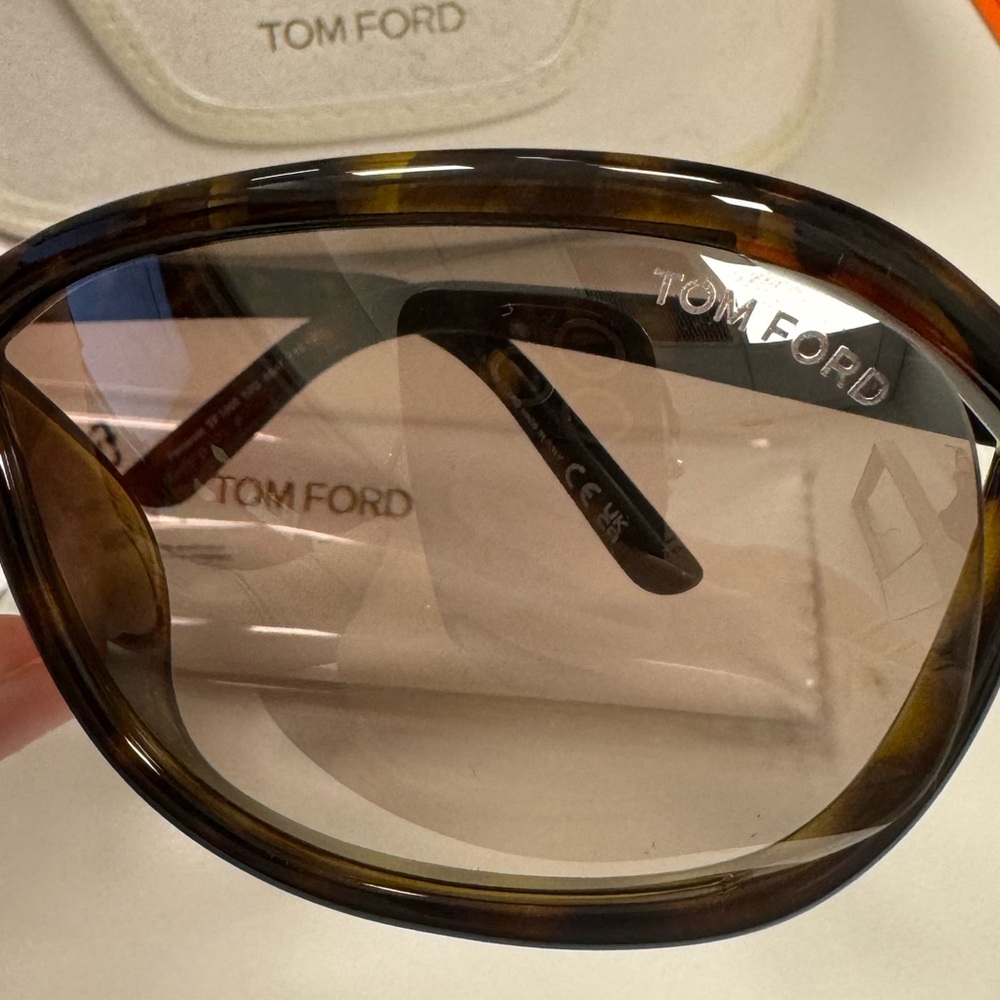 Tom Ford Fernanda Sunglasses - Havana (tortoise) - Picture 3 of 5